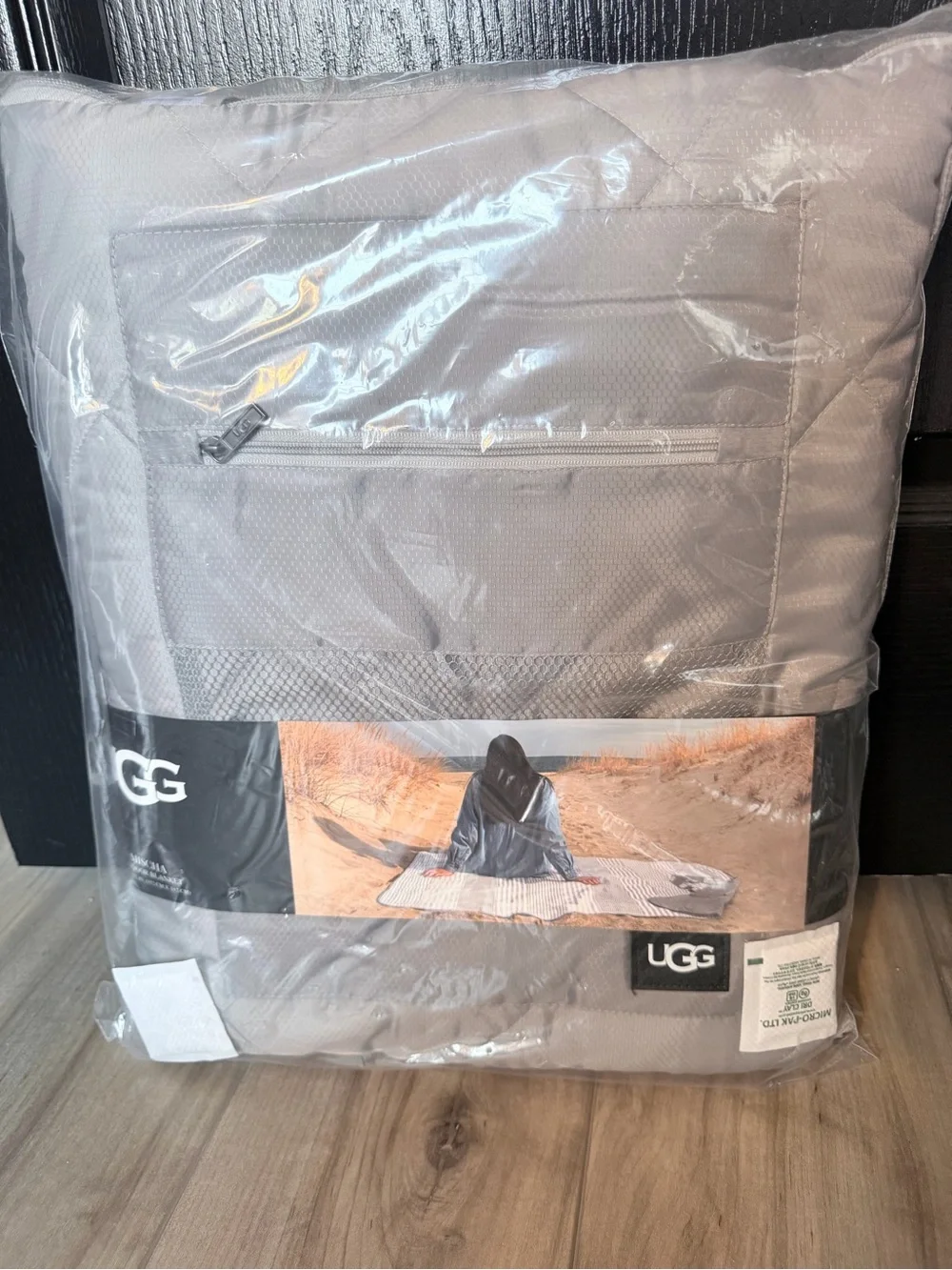 UGG Australia Mischa Outdoor Throw Blanket